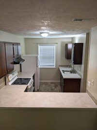 Building Photo - 5843 Aftonshire Dr