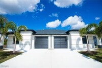 Building Photo - 843 Duplex St E