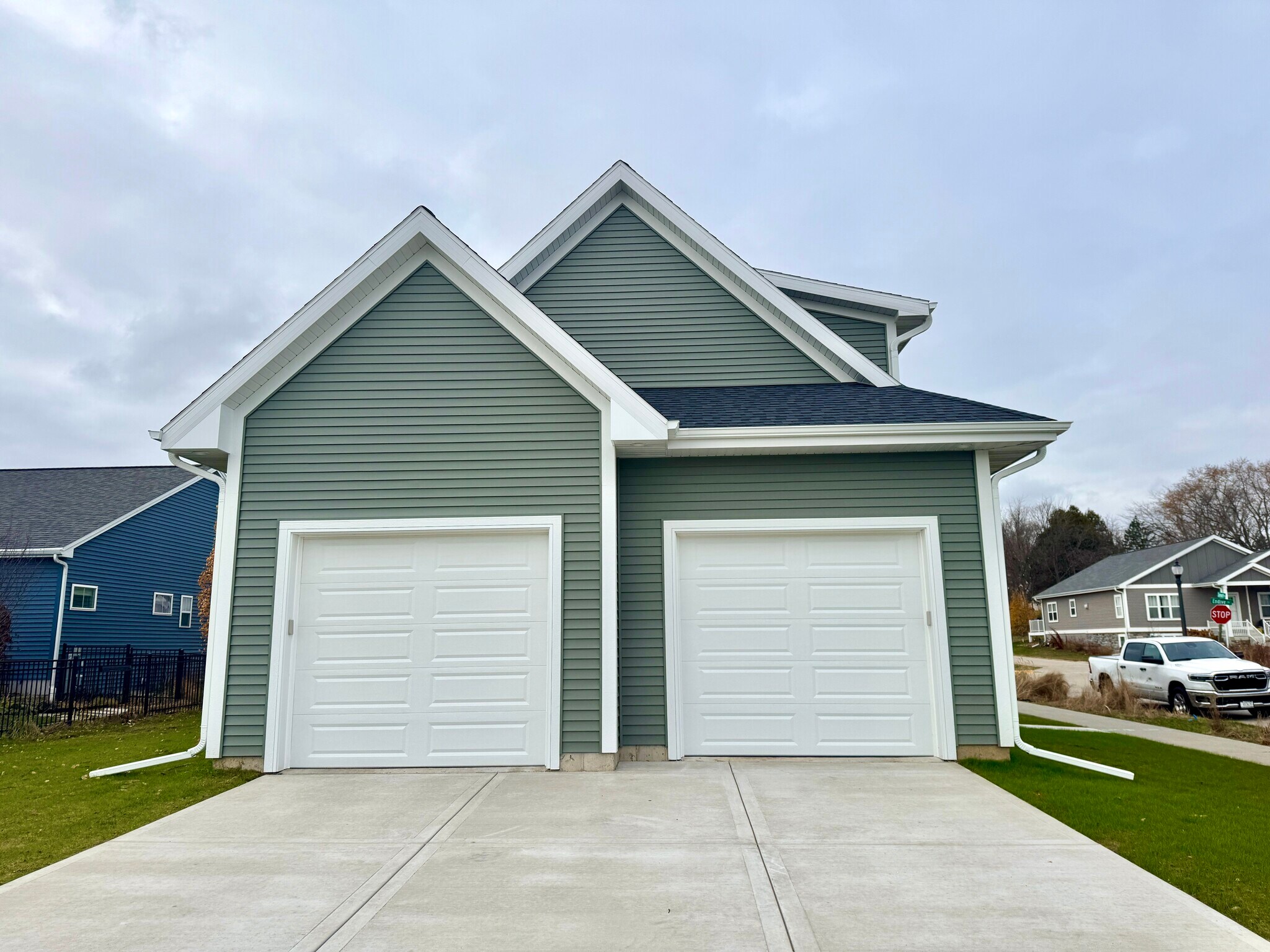 Building Photo - 2798 Endive Dr