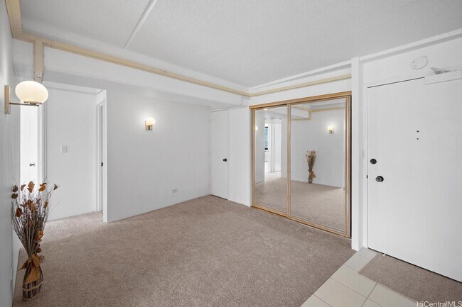 Building Photo - Marco Polo 2BD/2BA w/ 1 Parking and Views