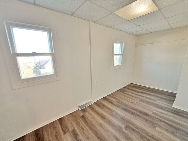 Building Photo - 118 S Franklin St