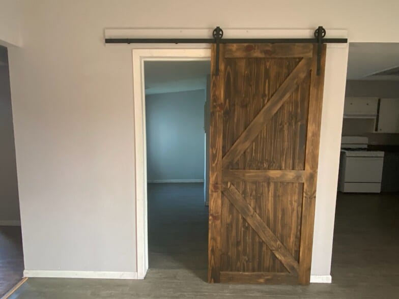 Sliding Barn Door - 605 N Market St