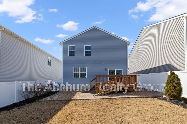 Building Photo - 49 River Bank Rd