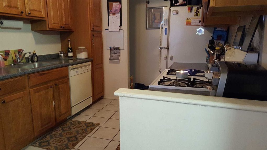 Building Photo - 3 Hook Rd