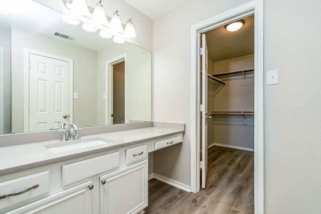 Building Photo - 1511 Pintail Ct