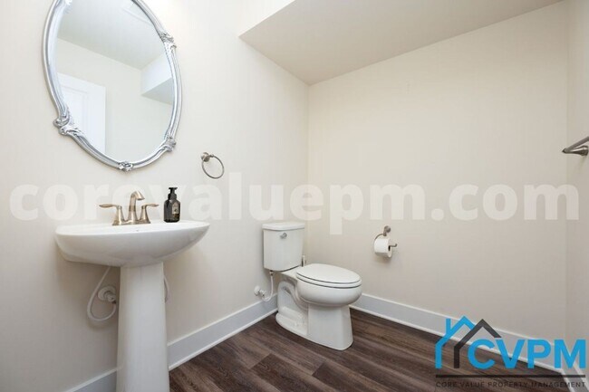 Building Photo - 2542 Buckthorn Dr