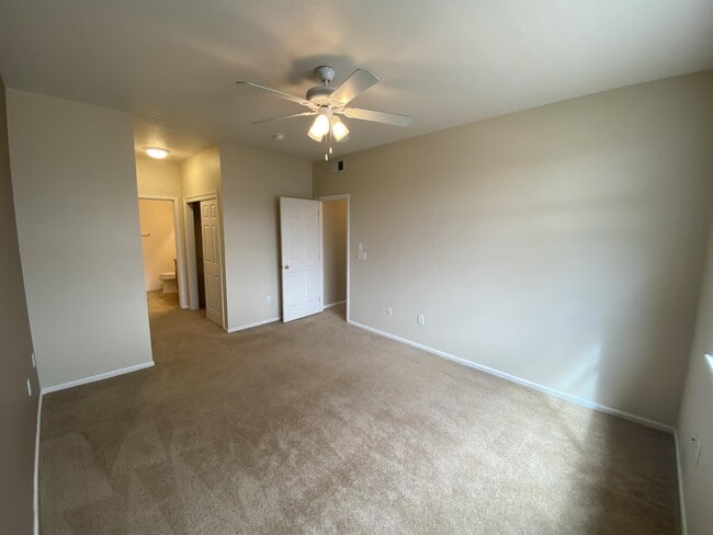 Building Photo - 2115 Grays Peak Dr