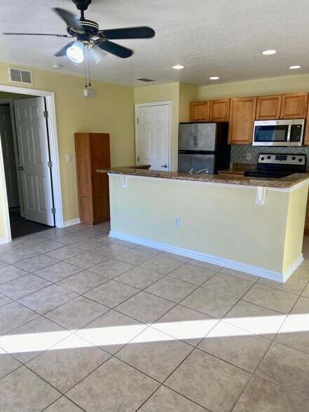 Building Photo - 121 Melissa Pl