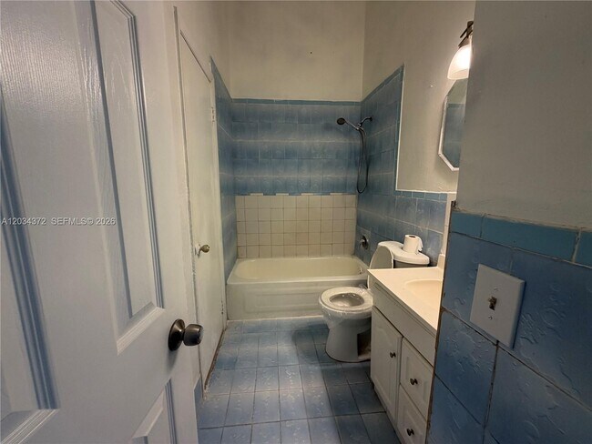 Building Photo - 4634 NW 185th St