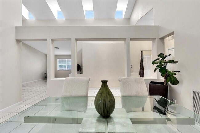 Building Photo - 20231 NW 10th St