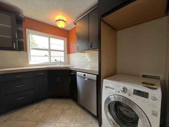 Building Photo - Stylish Condo at Terrazzo with Hardwood Floors, Open Modern Kitchen & Great Location