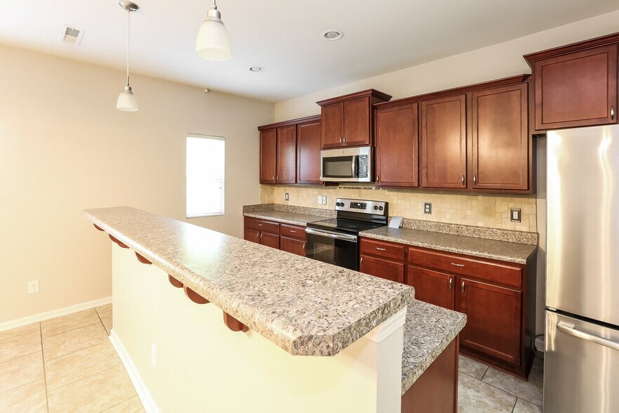 Building Photo - 10812 Maryanna Ct