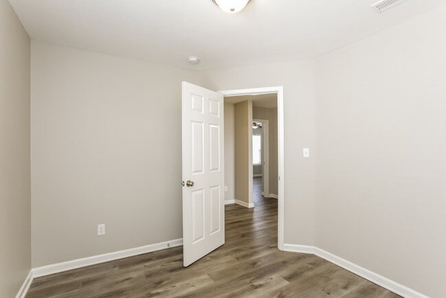 Building Photo - 8024 Bach Dr