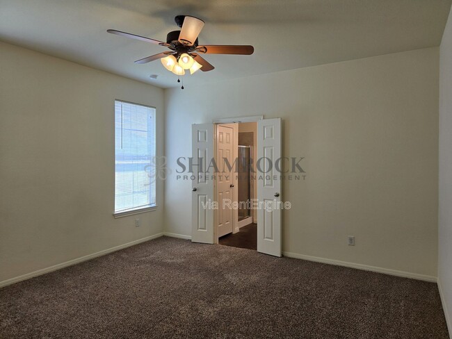 Building Photo - 3068 Clydesdale Way