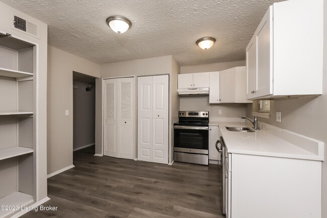 Building Photo - 7701 Sherry Lynn Ct