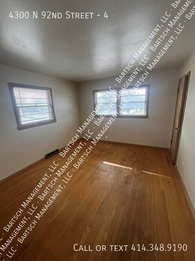 Building Photo - 4300 N 92nd St