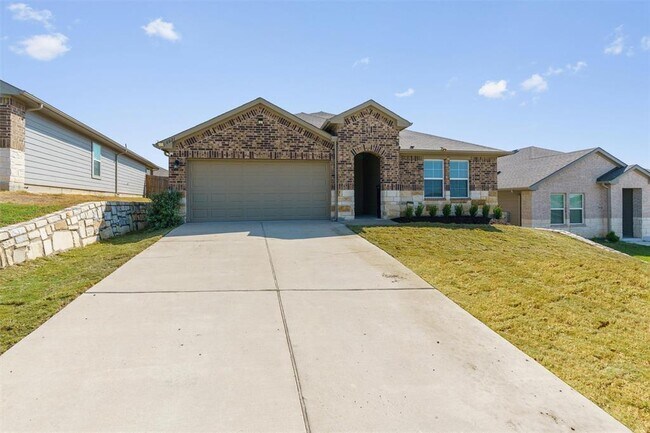 Primary Photo - 6021 Roderick Dr