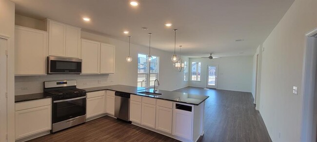 Building Photo - 3653 Carinaro Lp