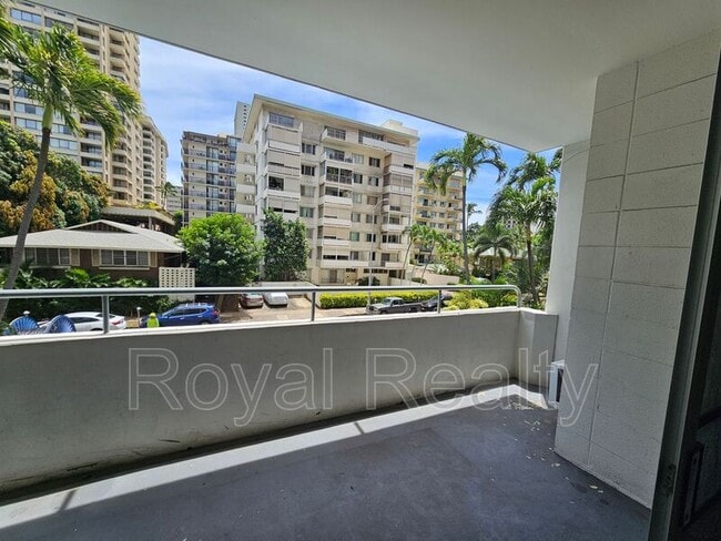 Building Photo - 430 Kaiolu St