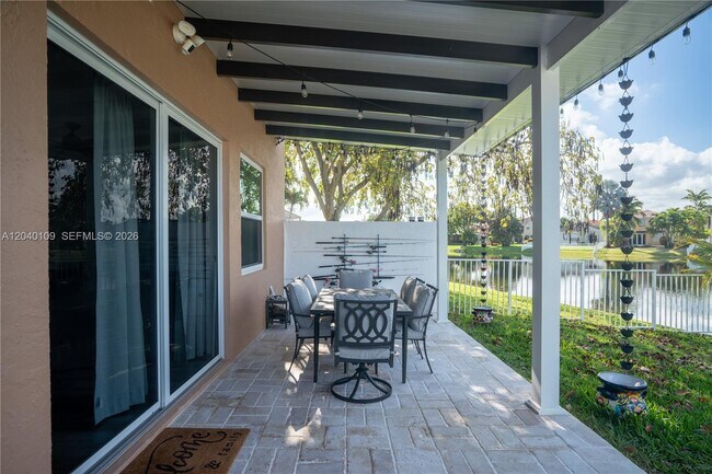 Building Photo - 754 NW 154th Ave