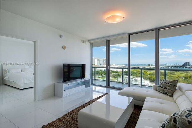 Building Photo - 888 Biscayne Blvd