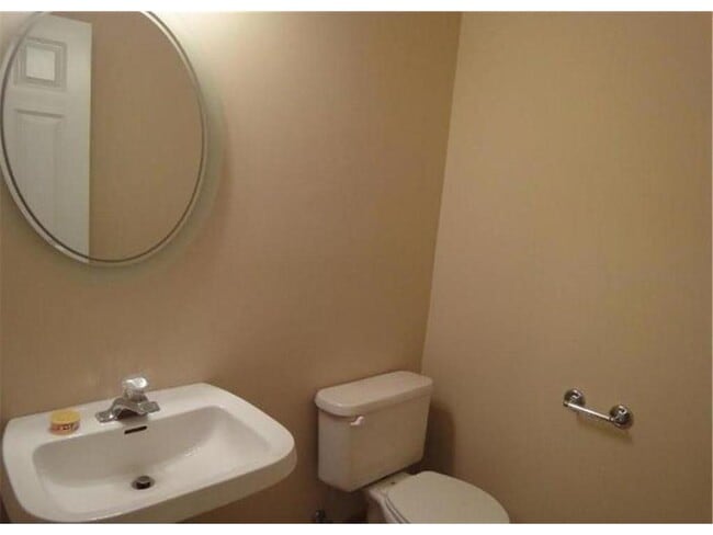 Building Photo - 9012 Garland Ln N