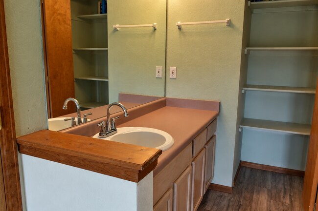 Building Photo - 4555 Sentinel Rock Terrace