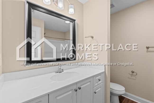 Building Photo - 130 Downsbury Rd