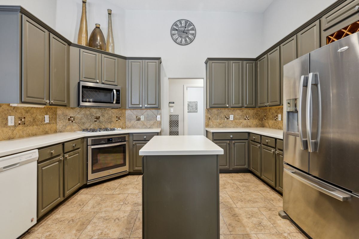Building Photo - 183 N Millport Cir