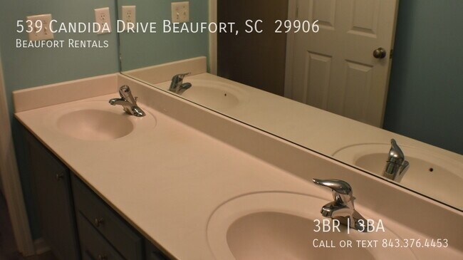 Building Photo - 539 Candida Dr