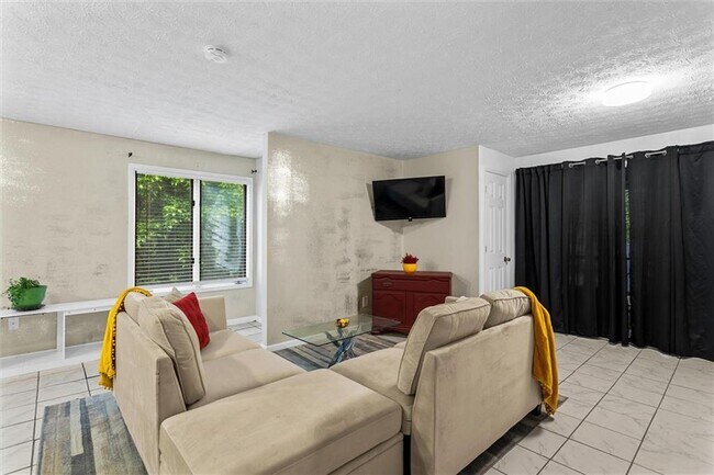 Building Photo - 5547 Circlestone Ln