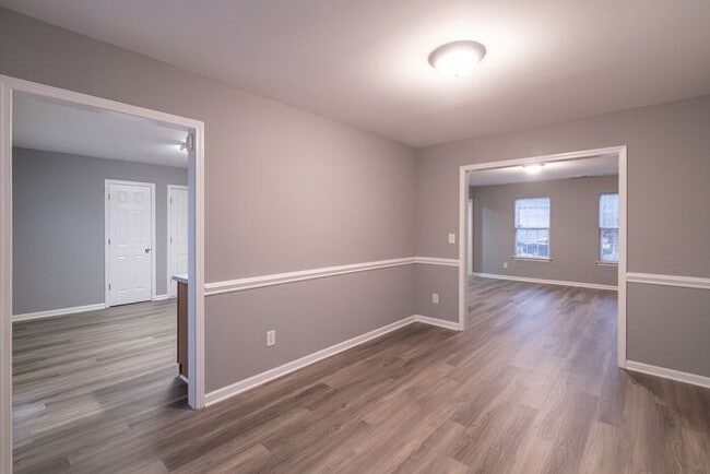 Building Photo - NEWLY RENOVATED !!!! Charming 4-Bedroom Home with Spacious Backyard!