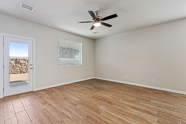 Building Photo - 51025 Sand Verbena Ave