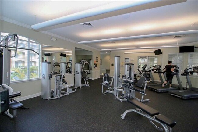 Building Photo - Beautiful 1/1 Condo x Rent @ The Crest at ...
