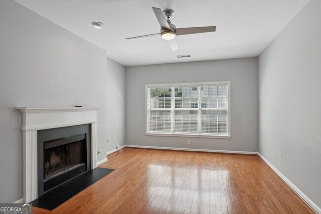 Building Photo - 206 Spring Heights Ln