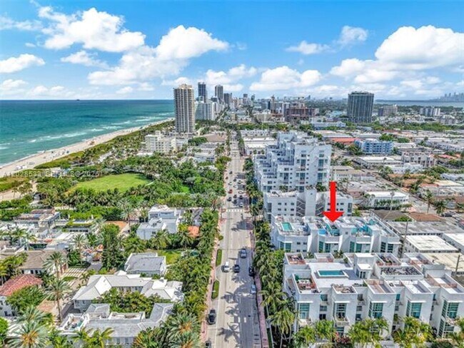 Building Photo - 7728 Collins Ave