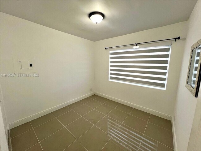 Building Photo - 1715 NW 180th Terrace