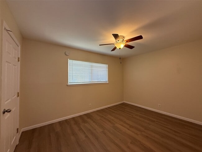 Building Photo - 1530 Heights Blvd