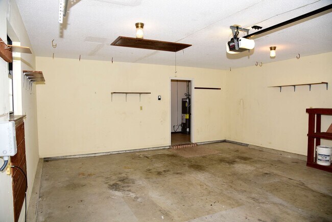 Building Photo - 3 bedroom in Bluewater Bay!