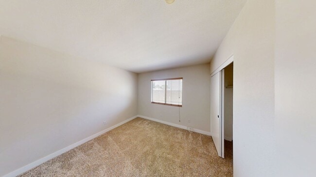 Building Photo - Beautiful 4 Bedroom 2 Bathroom House in Be...