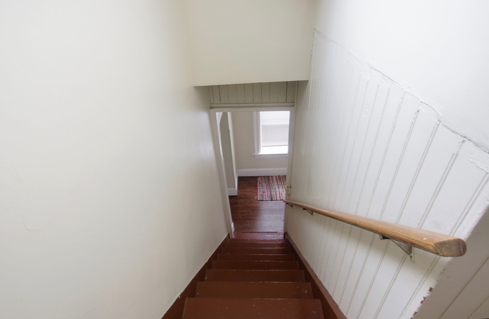 Building Photo - 122 E University Ave