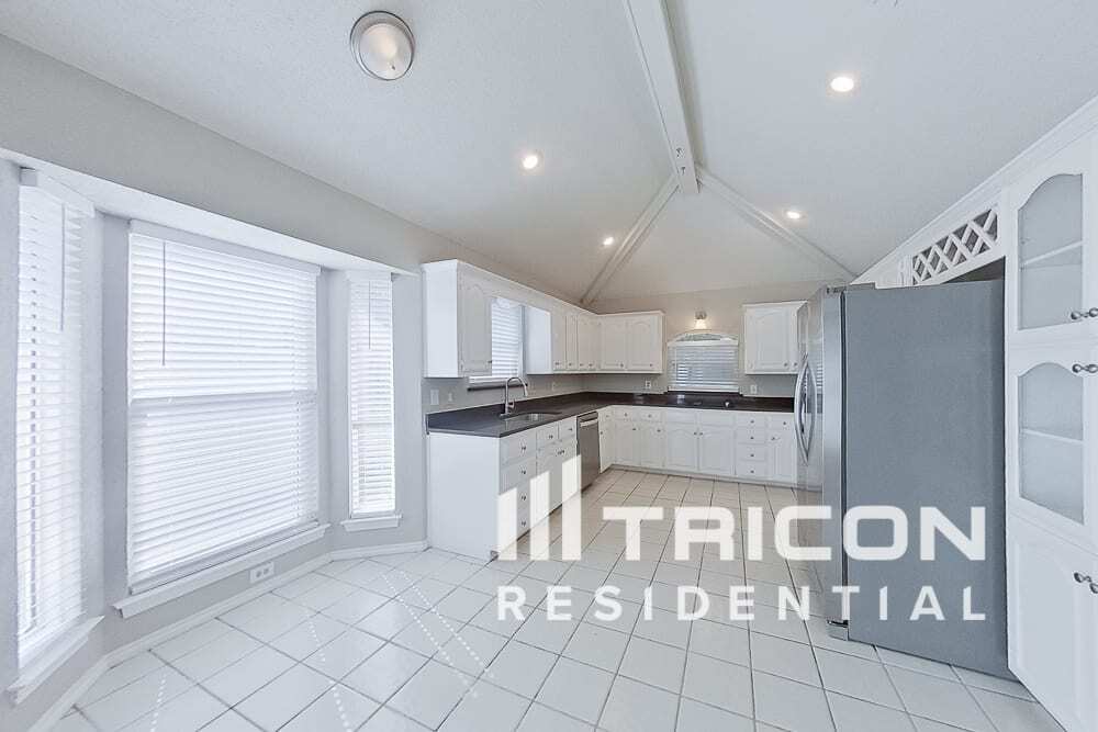 Building Photo - 2065 Mossberg Dr