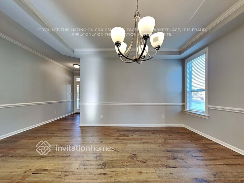 Building Photo - 10318 Blackstone Drive