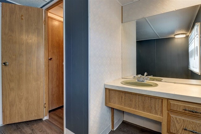Building Photo - Nature at Your Back Door in this 3 Bedroom...
