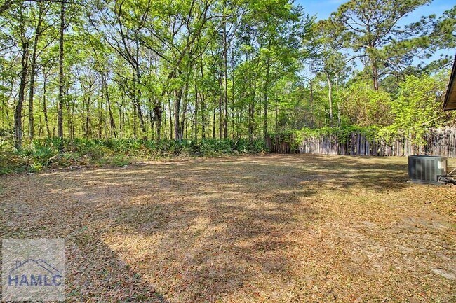 Building Photo - 1384 Forest Lake Dr