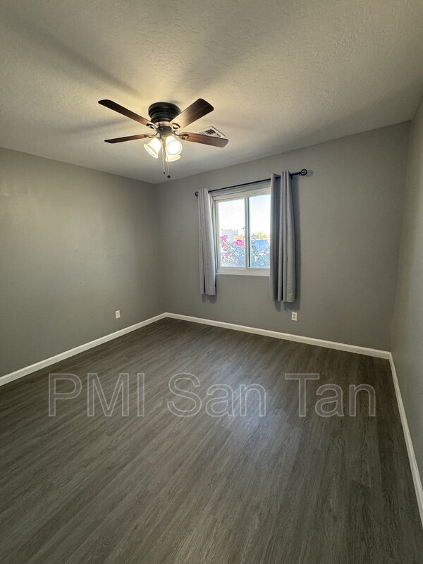 Building Photo - 28153 N Holly Rd