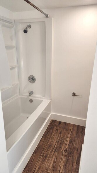 Building Photo - 517 Dotterel Rd