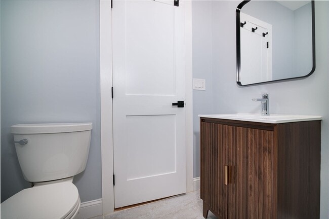 Building Photo - 43 Tainter St