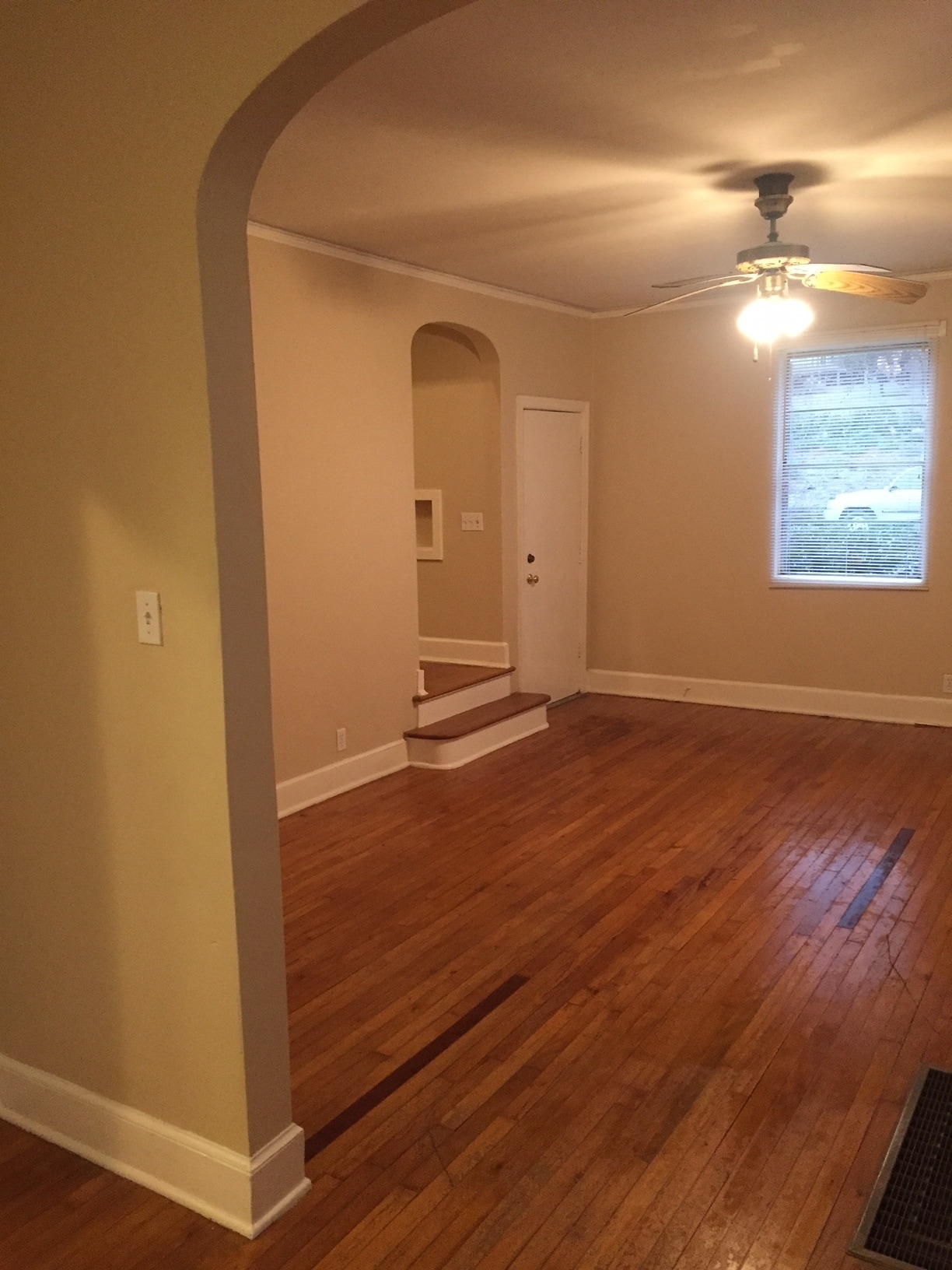 Living Room Entrance - 1734 Saint Mary St