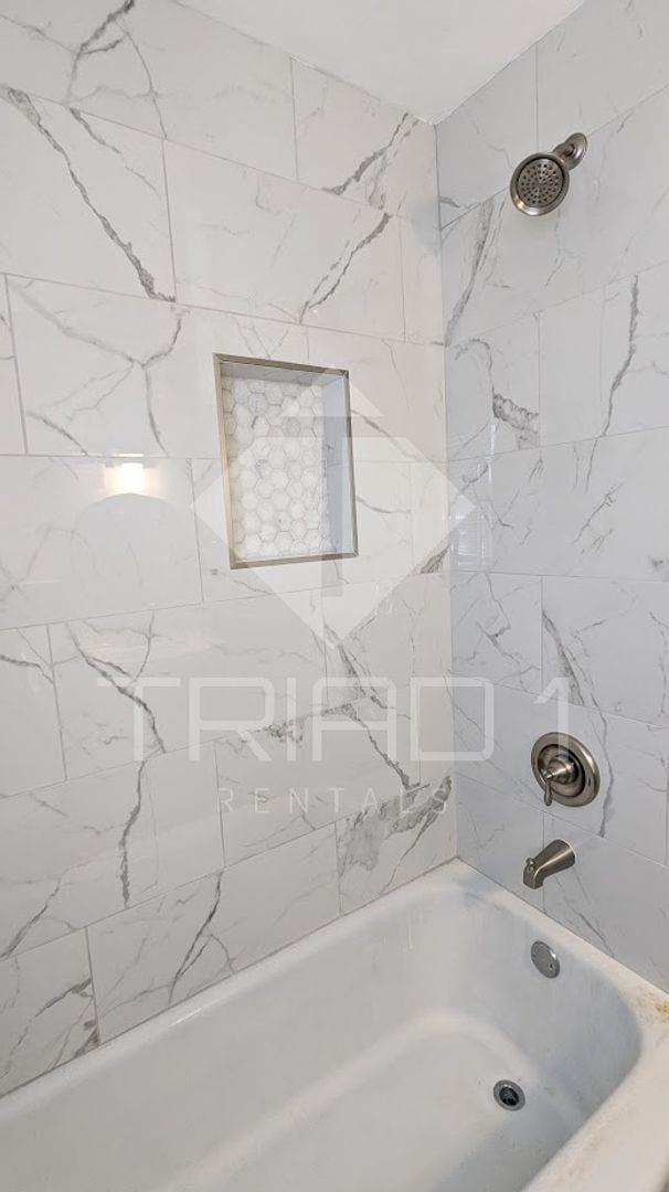 Building Photo - Renovated 3bed/1bath in Greensboro!